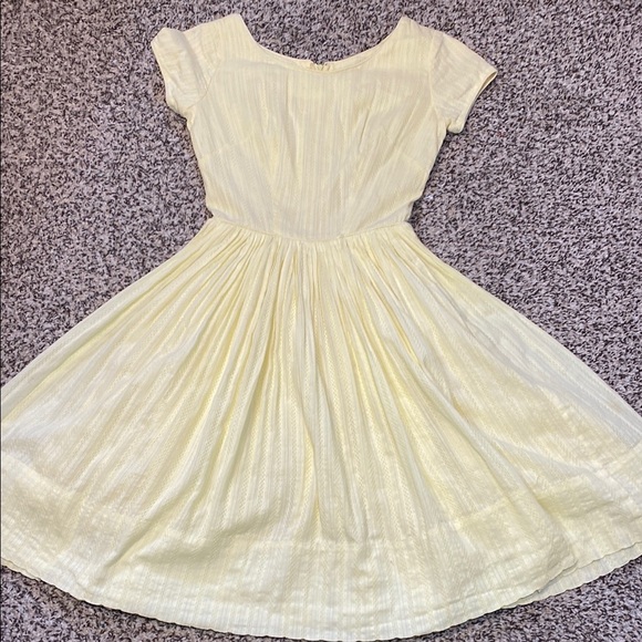 1950’s VNTG Miss Trude Jr. Yellow Pleated Fit and Flare Mini Dress - Picture 3 of 7
